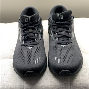 Brooks adrenaline 19 size 12 1/2 wide